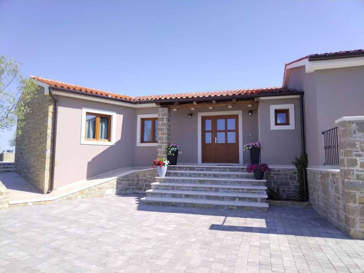 Villa Meloni Motovun Exterior photo
